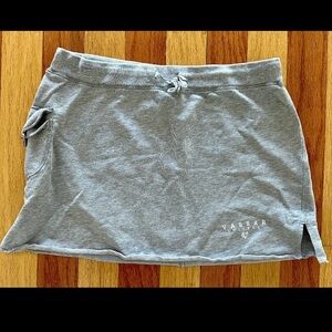 VINTAGE 1990s VASSAR COLLEGE CHAMPION LADIES GRAY KNIT CASUAL SKIRT w/ POCKET L